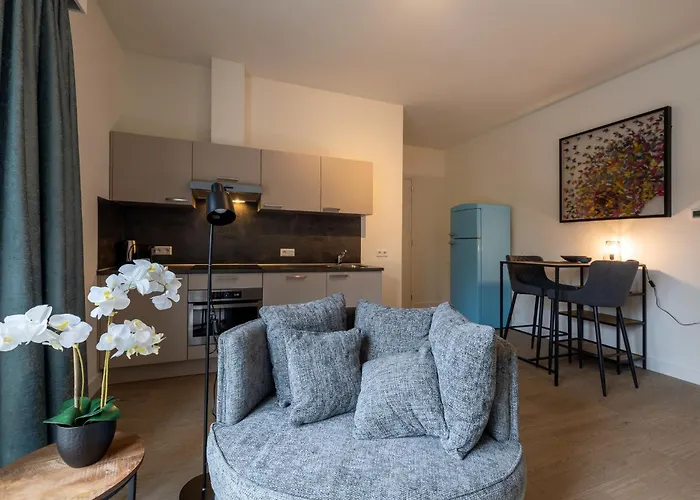 Raiffeisenstraat * Αϊντχόφεν